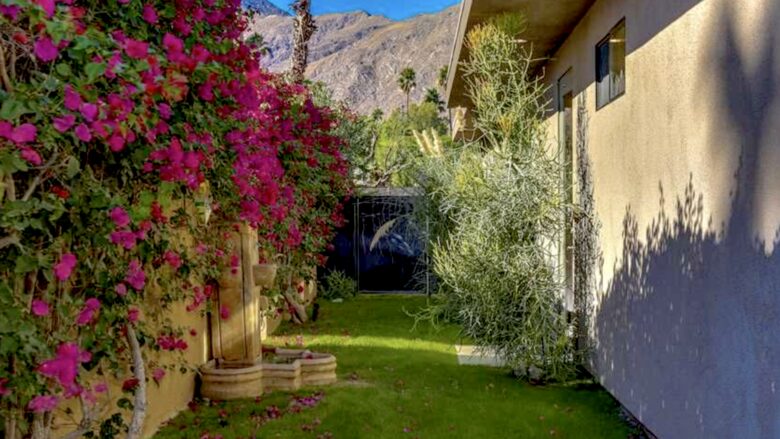 Modern Desert Townhome - Palm Springs, California