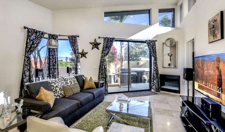 Modern Desert Townhome - Palm Springs, California