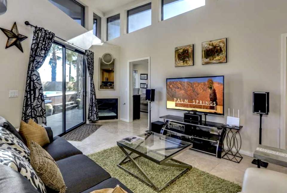 Modern Desert Townhome - Palm Springs, California