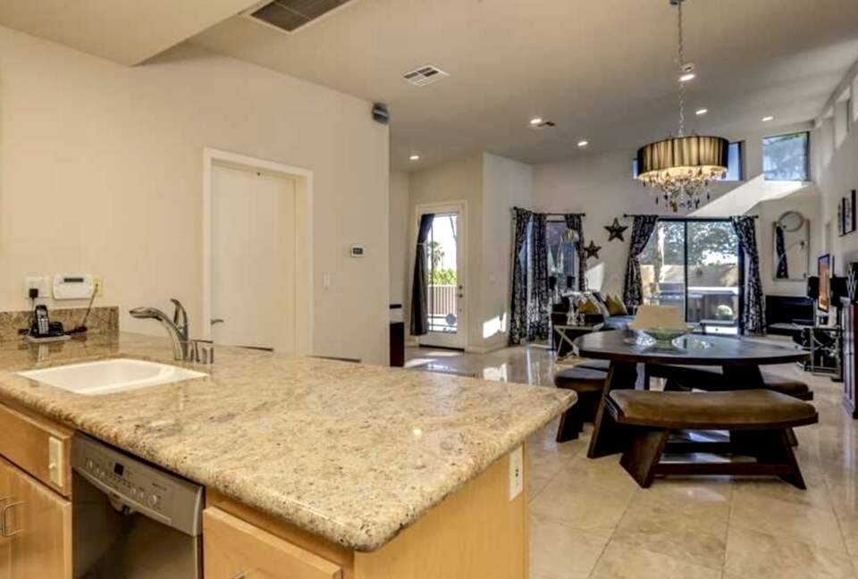 Modern Desert Townhome - Palm Springs, California