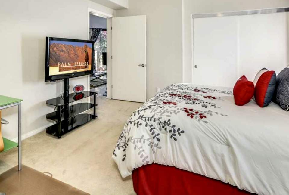 Modern Desert Townhome - Palm Springs, California