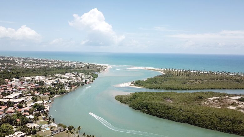 Barra do Jacuipe - Beach Front - Camaçari, Brazil
