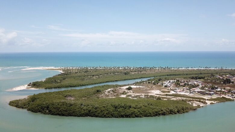 Barra do Jacuipe - Beach Front - Camaçari, Brazil