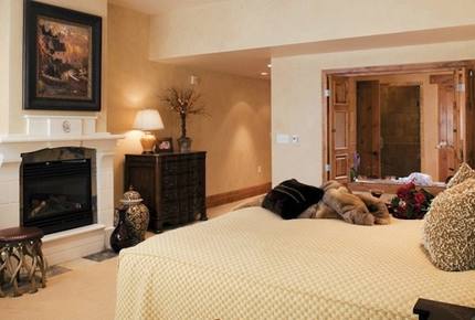 5-night stay in 3 Bedroom at The Residences at The Chateaux - Deer Valley, Utah