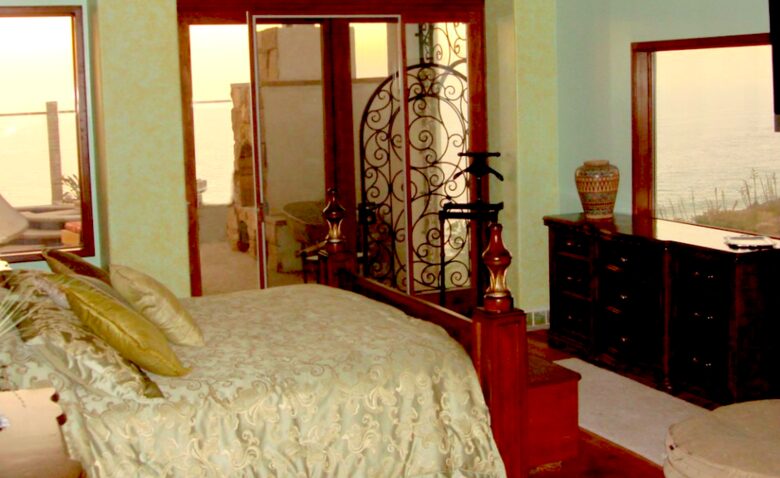 Casa de Perros Amarillos - Bajamar Oceanfront Resort - Ensenada, Mexico