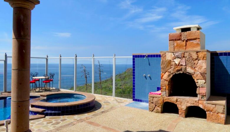 Casa de Perros Amarillos - Bajamar Oceanfront Resort - Ensenada, Mexico