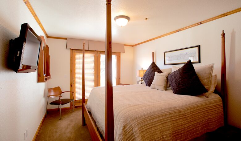 Swiss-Themed Luxurious Townhome - Midway, Utah