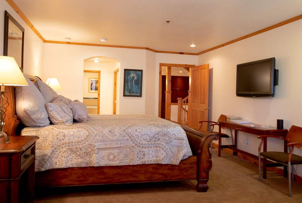 Swiss-Themed Luxurious Townhome - Midway, Utah