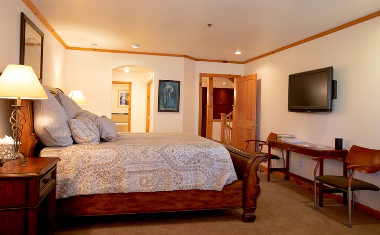 Swiss-Themed Luxurious Townhome - Midway, Utah