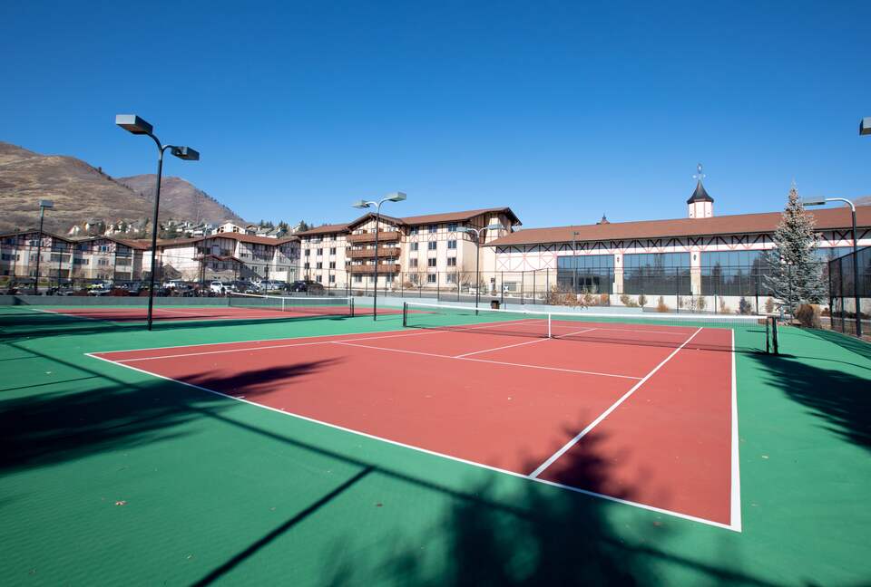 Swiss-Themed Luxurious Townhome - Midway, Utah