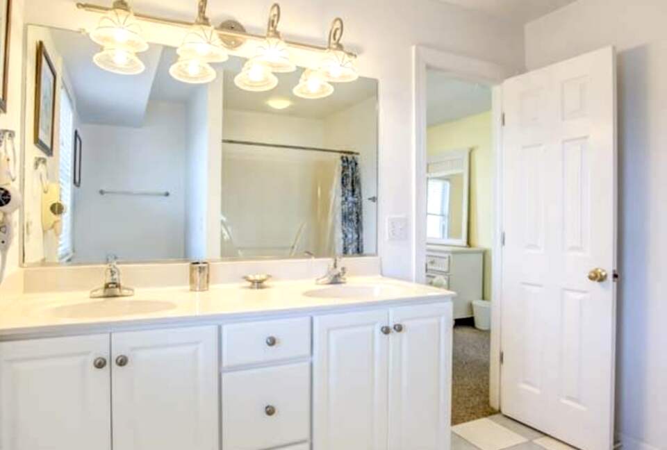 Beach Bijou - Duck, North Carolina