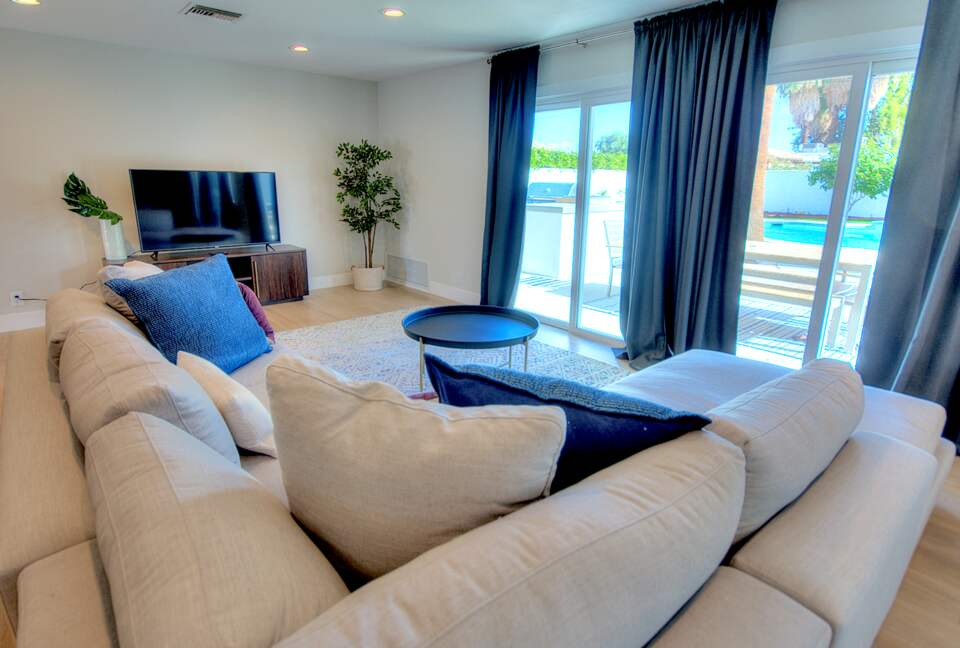 Palm Desert Oasis - Palm Desert, California