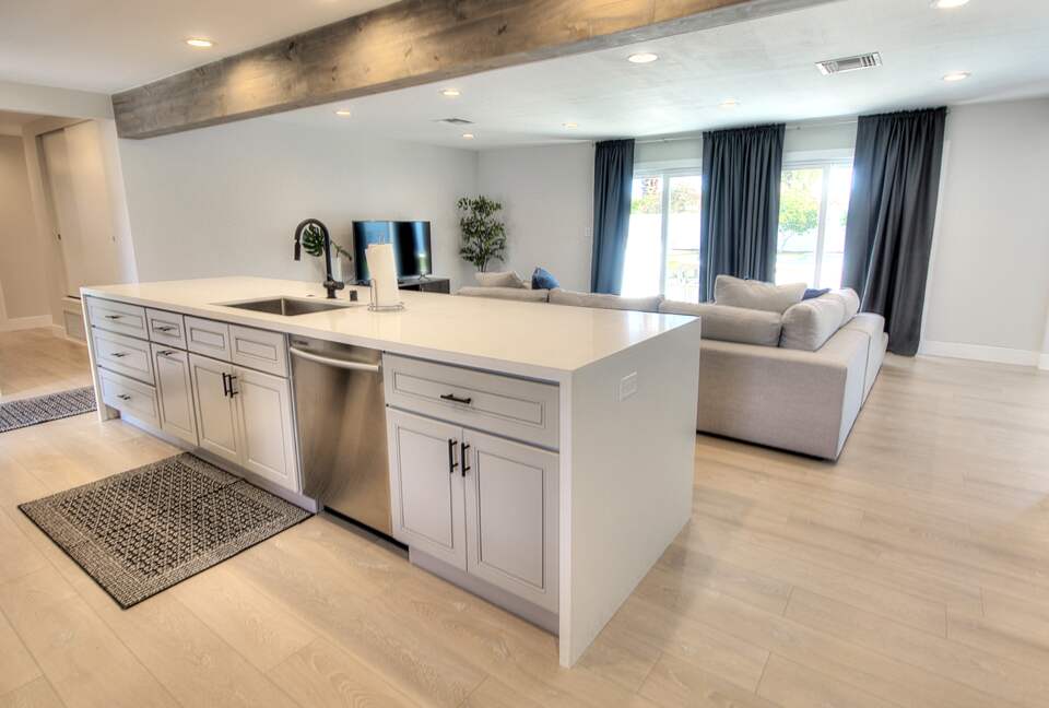 Palm Desert Oasis - Palm Desert, California