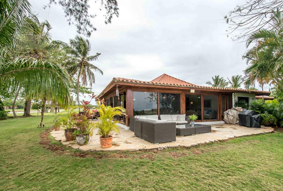 Tres Palmas Villa with gorgeous golf, lake & ocean horizon views - Casa de Campo, Dominican Republic