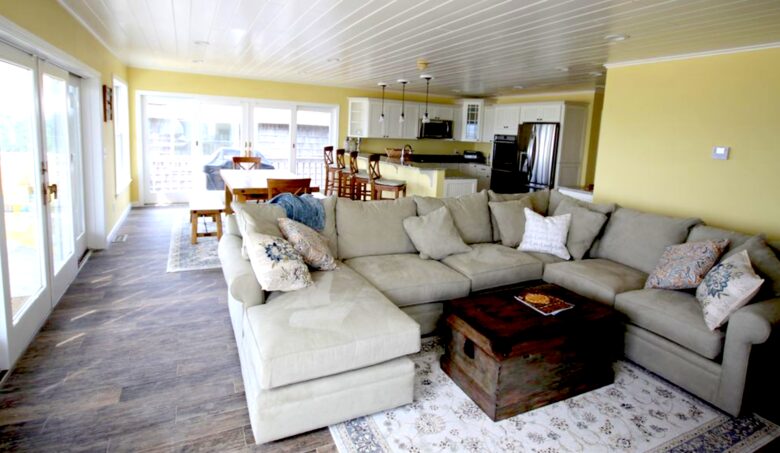 Oceanfront in Westerly - Westerly, Rhode Island