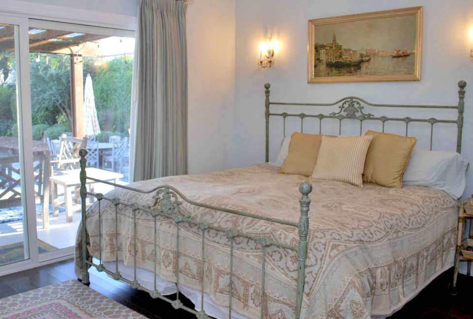 Wine Country Cottage - St. Helena, California