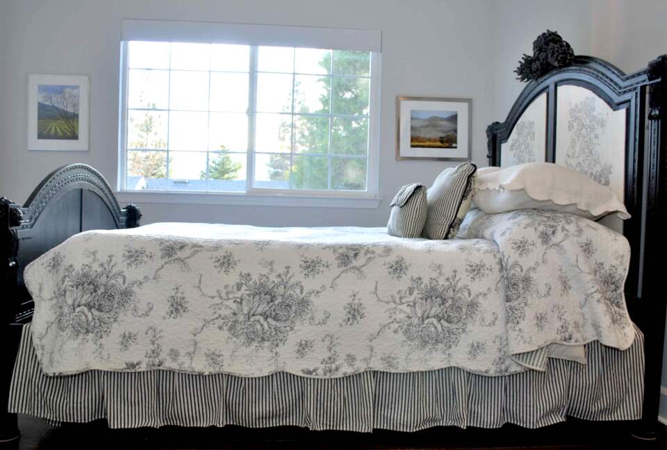 Wine Country Cottage - St. Helena, California