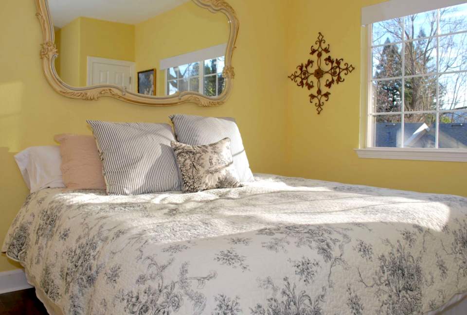 Wine Country Cottage - St. Helena, California