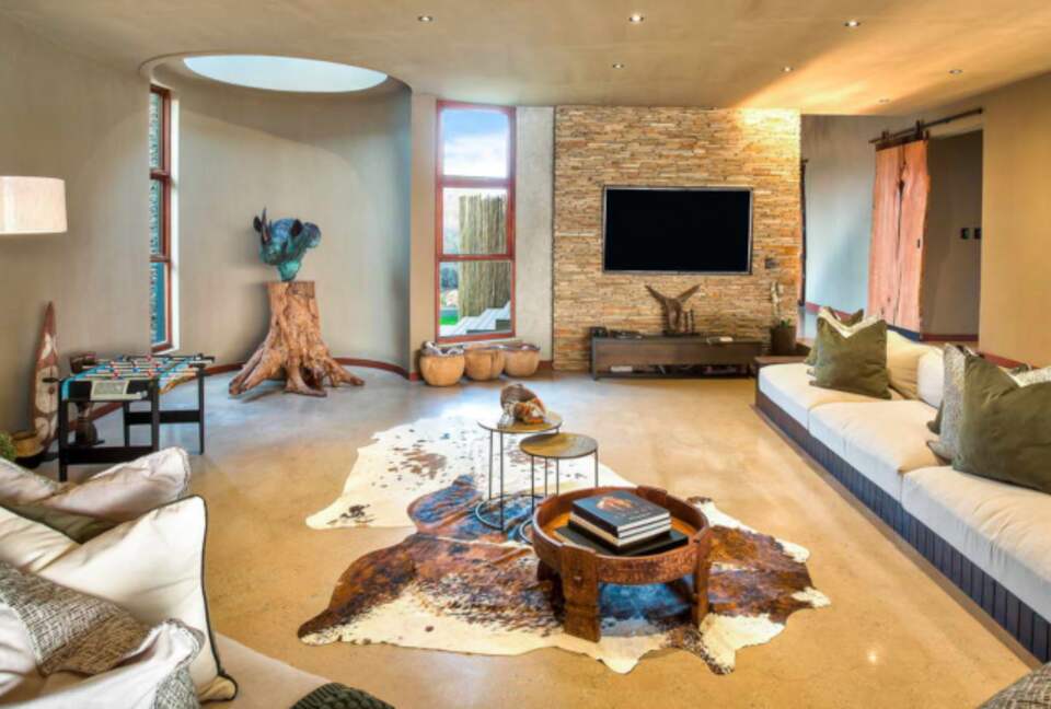 Umganu Lodge (R) - Elephant Point, South Africa