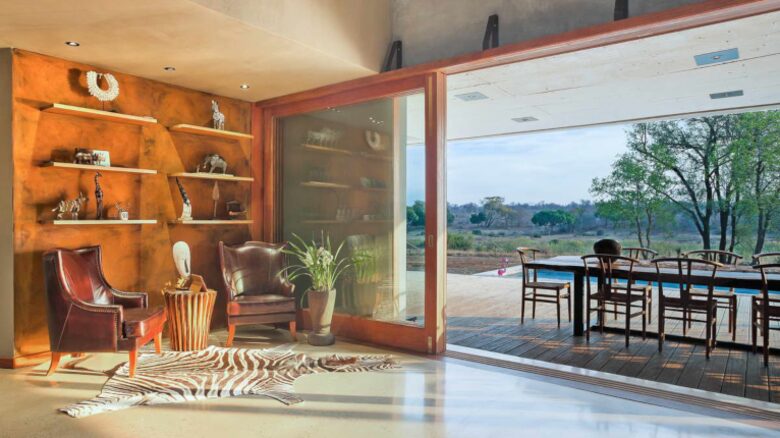 Umganu Lodge (R) - Elephant Point, South Africa