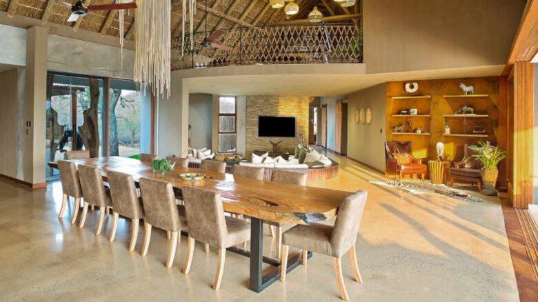 Umganu Lodge (R) - Elephant Point, South Africa