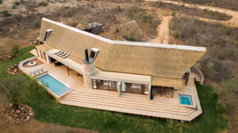 Umganu Lodge (R) - Elephant Point, South Africa