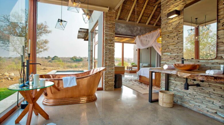 Umganu Lodge (R) - Elephant Point, South Africa