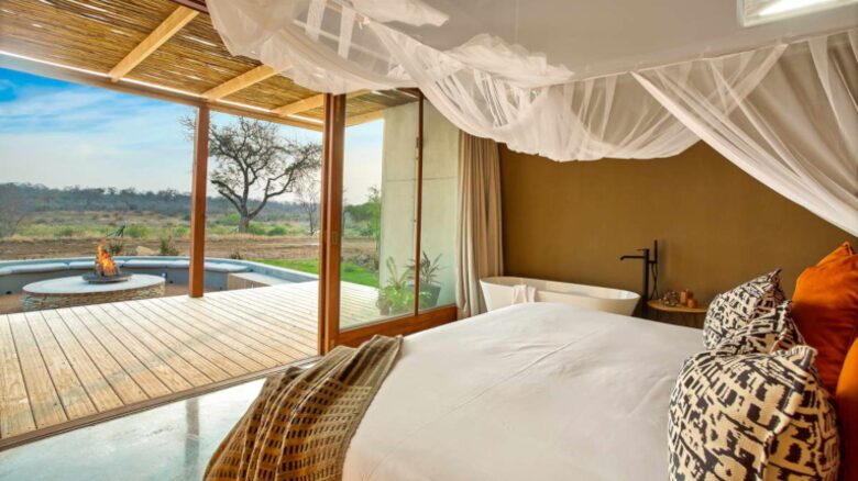 Umganu Lodge (R) - Elephant Point, South Africa