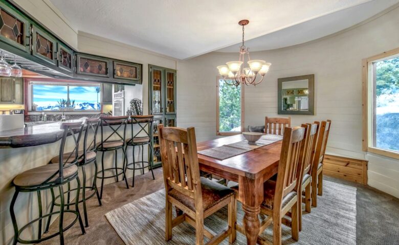 Dining in the rotunda, seating for 12!