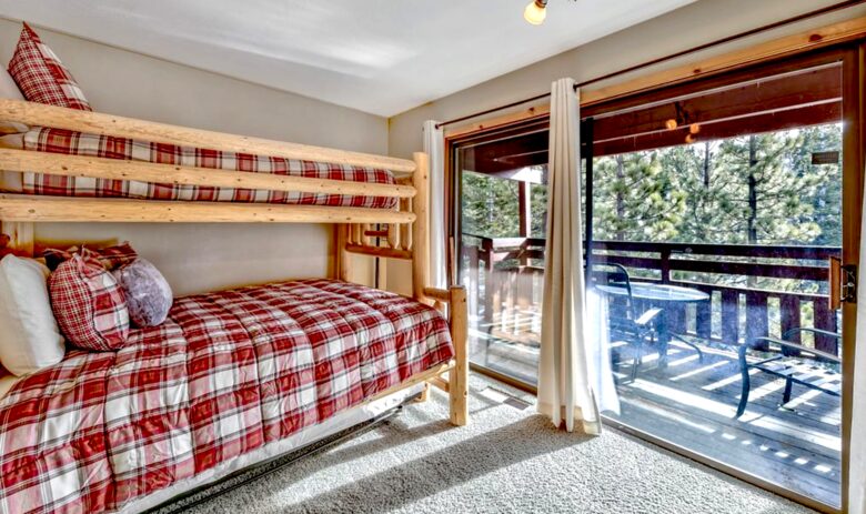 Bunkbed room queen/twin additional twin trundle and deck.