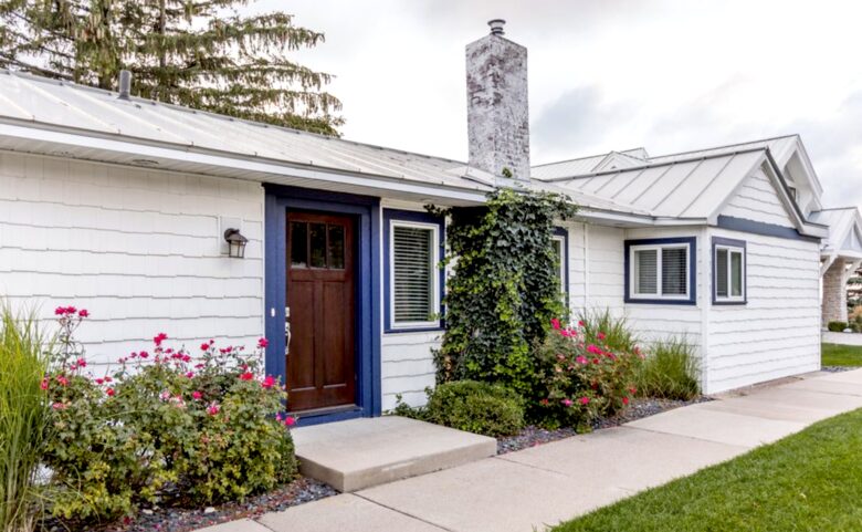 Lake Michigan Beachfront Cottage - South Haven, Michigan
