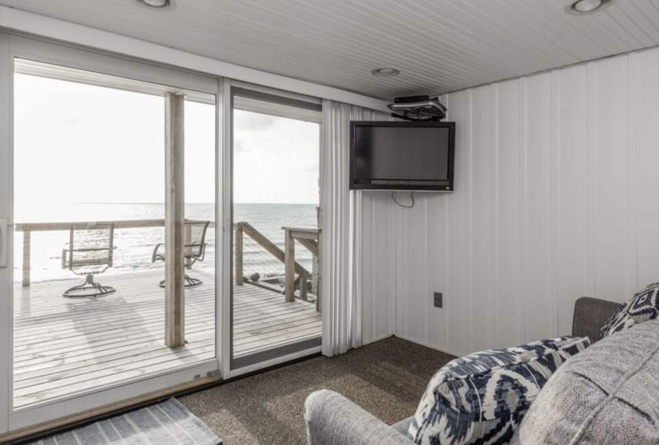 Lake Michigan Beachfront Cottage - South Haven, Michigan