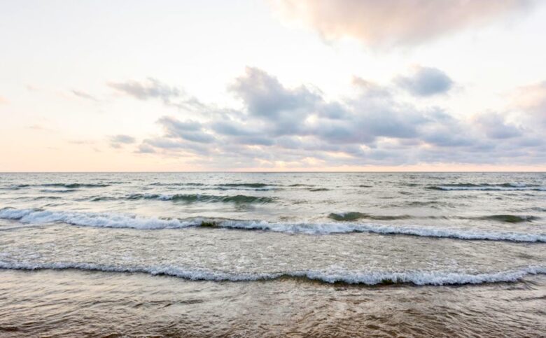 Lake Michigan Beachfront Cottage - South Haven, Michigan
