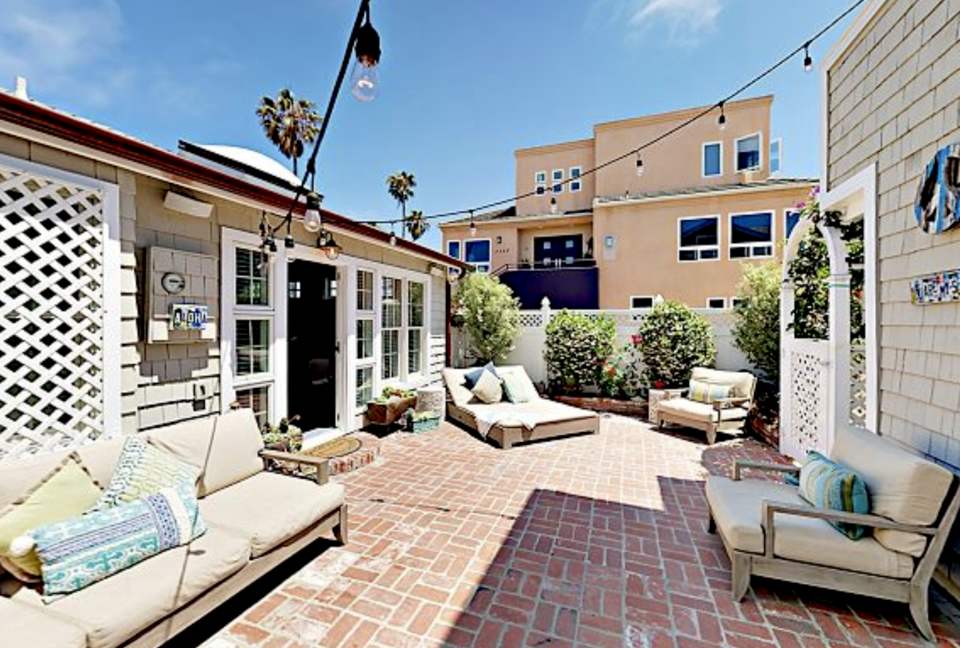 Pierpont Beach House - Ventura, California