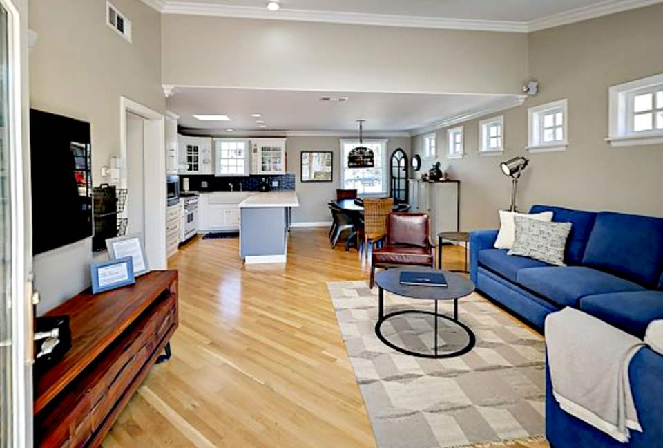 Pierpont Beach House - Ventura, California