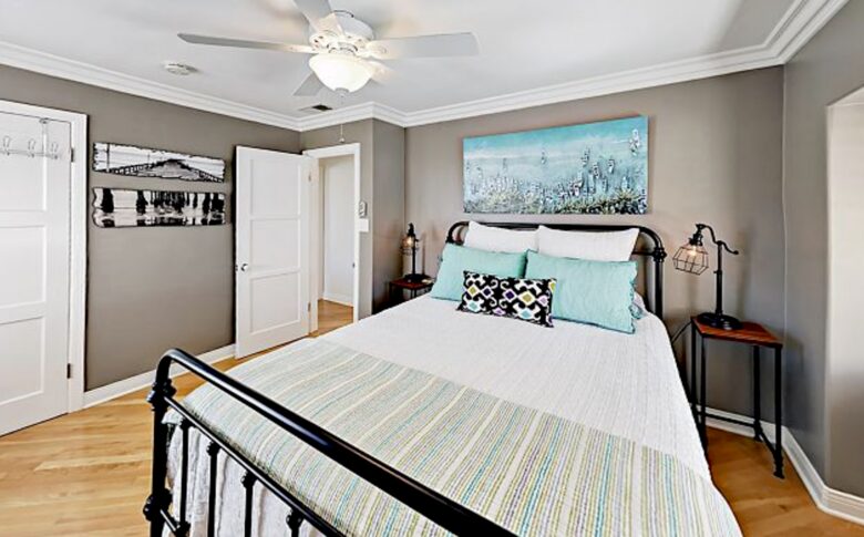 Pierpont Beach House - Ventura, California