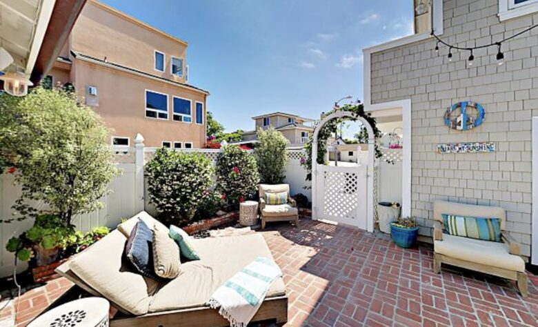 Pierpont Beach House - Ventura, California