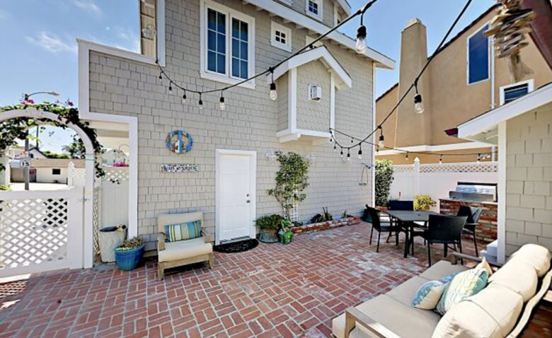 Pierpont Beach House - Ventura, California