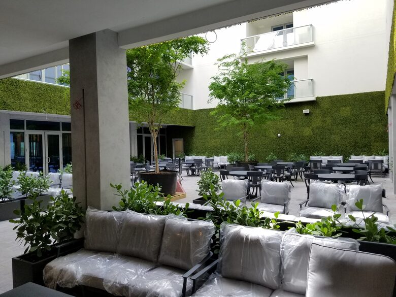 Contemporary Costa Hollywood Beach Resort - Hollywood, Florida