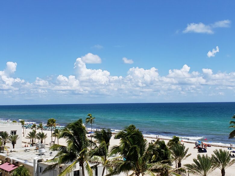 Contemporary Costa Hollywood Beach Resort - Hollywood, Florida