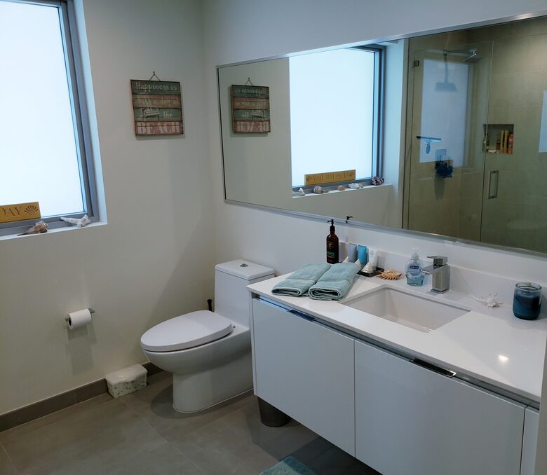 Contemporary Costa Hollywood Beach Resort - Hollywood, Florida