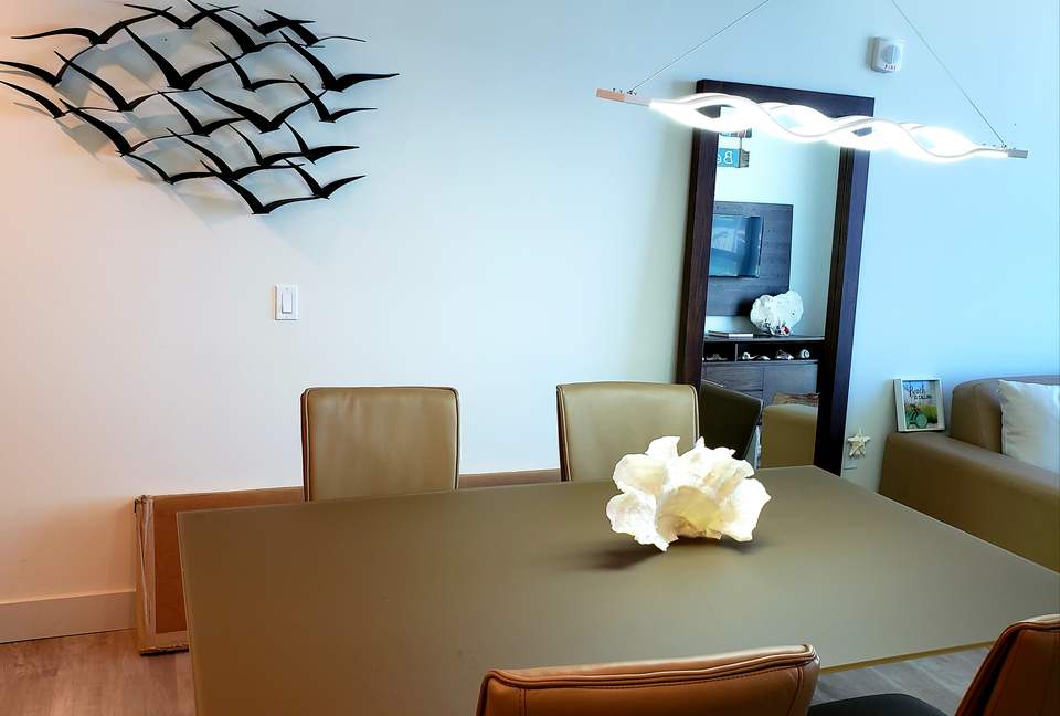 Contemporary Costa Hollywood Beach Resort - Hollywood, Florida