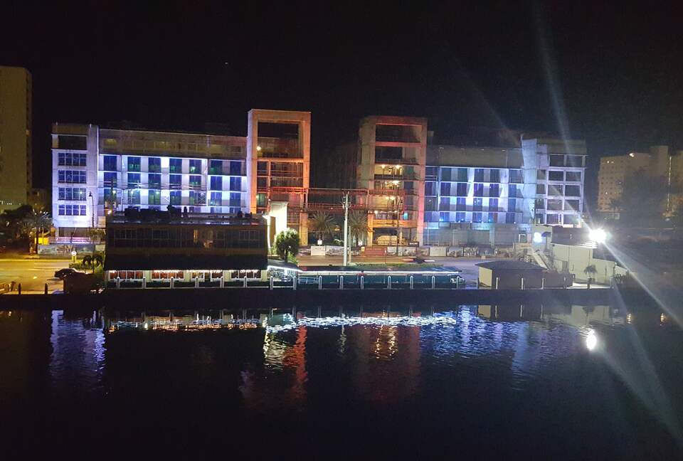 Contemporary Costa Hollywood Beach Resort - Hollywood, Florida