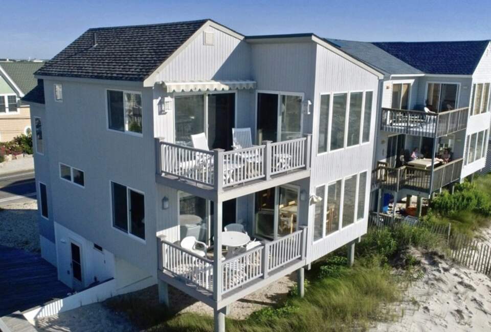 LBI Oceanfront Beach House - Brant beach, New Jersey