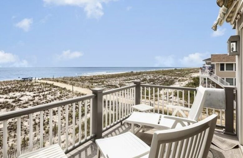 LBI Oceanfront Beach House - Brant beach, New Jersey