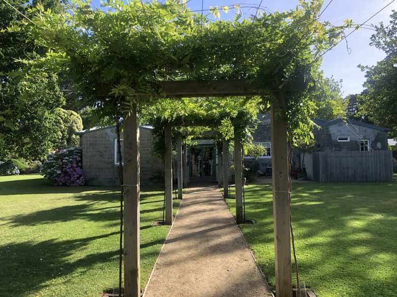 Lyncroft Estate - 30 Private Acres, 3 Acres of Manicured Gardens! - Shoreham, Australia