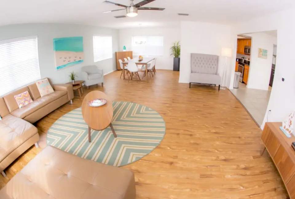 St Pete Beach Home - St Pete Beach, Florida