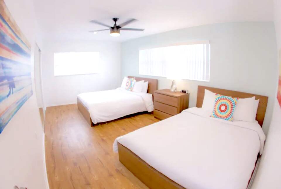 St Pete Beach Home - St Pete Beach, Florida