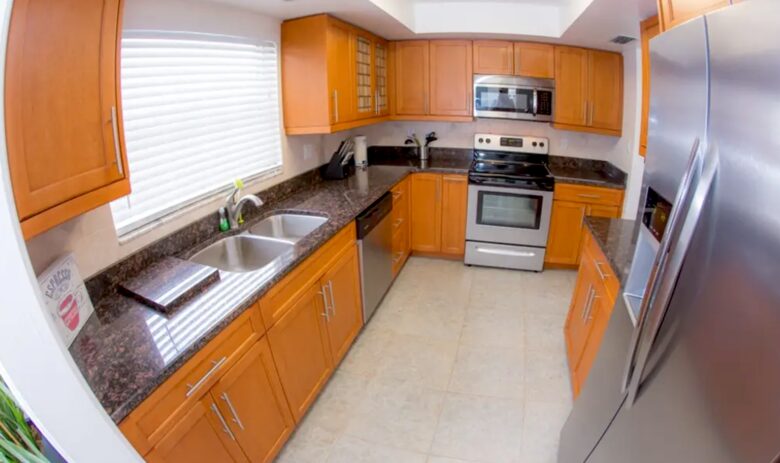 St Pete Beach Home - St Pete Beach, Florida