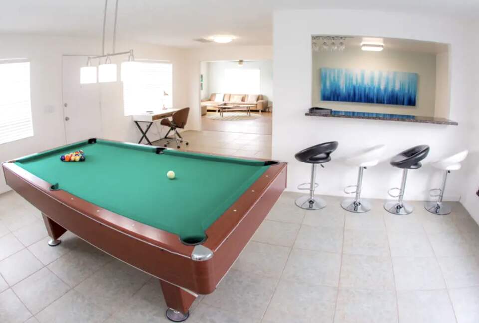 St Pete Beach Home - St Pete Beach, Florida